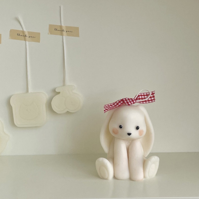 Sitting Rabbit Silicone Candle - Candle Supplies Tins 评论和价格